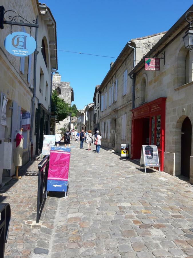 Les Logis Des Vignobles Saint Emilion En Duplex N 2 Avec Terrasse Apartment Exterior foto